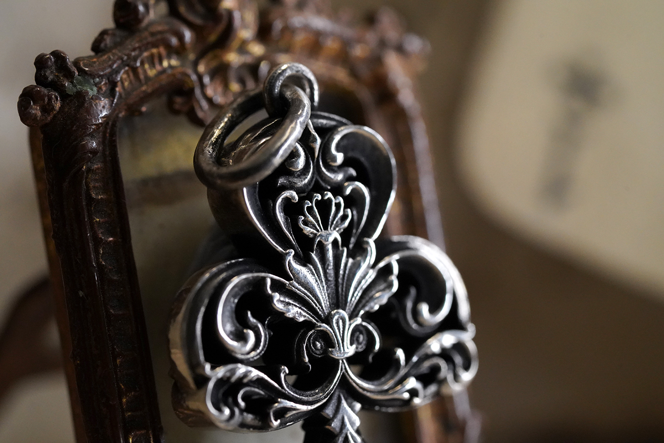 P472 (Club 梅花) $780 3